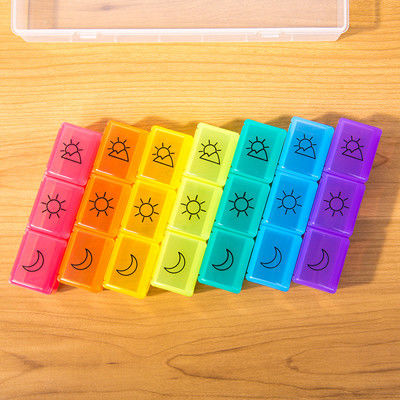 علبة أقراص محمولة مقاومة للرطوبة لمدة 7 أيام مع مقصورات كبيرة