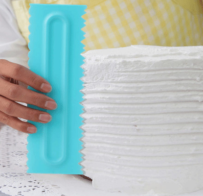 مجموعة كاشطات الكيك مكشطة سن منشار البلاستيك أداة تلميع كعكة زبدة كريم DIY